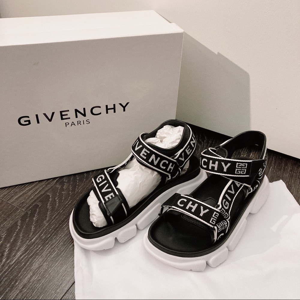 Givenchy jaw logo sport sandals